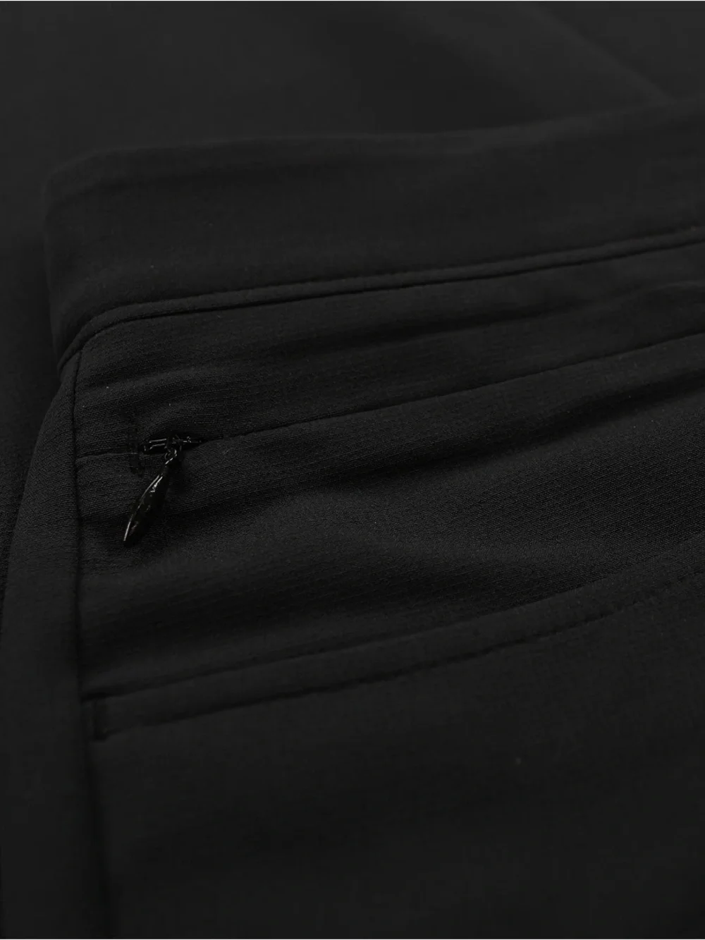 Haggar Men's active series, tech pants Black Lightweight Dress Pants 30x32
